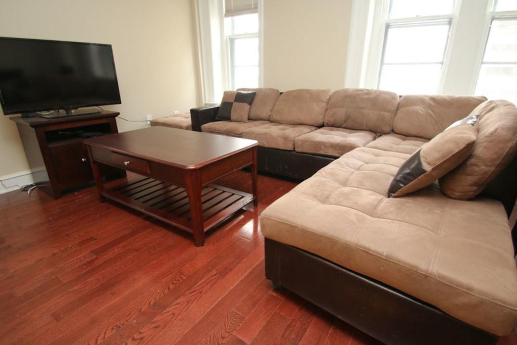 Luxury 2 Bedroom By Rittenhouse Philadelphia Room photo
