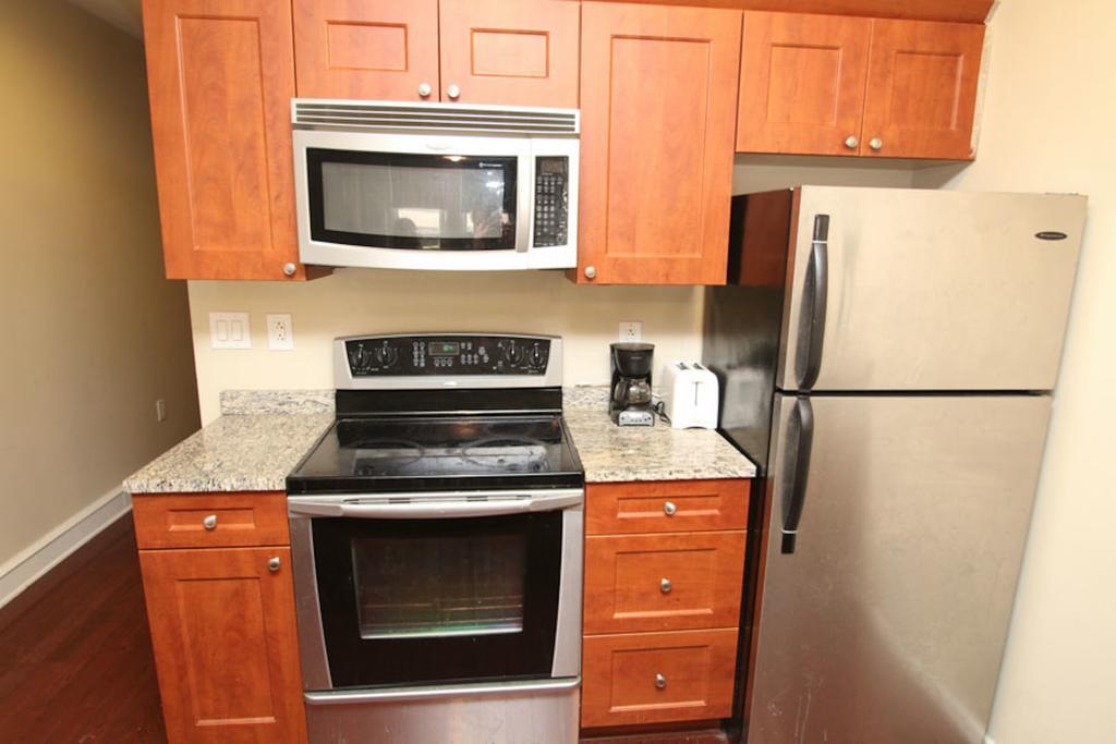 Luxury 2 Bedroom By Rittenhouse Philadelphia Room photo